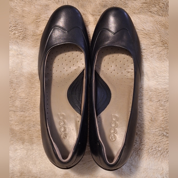 Ecco Almond Toe Leather Heels 39 - Picture 9 of 10
